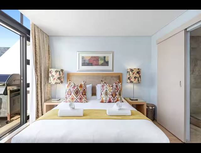 2 BEDROOM APARTMENT TO LET IN CAPE TOWN CITY CENTRE